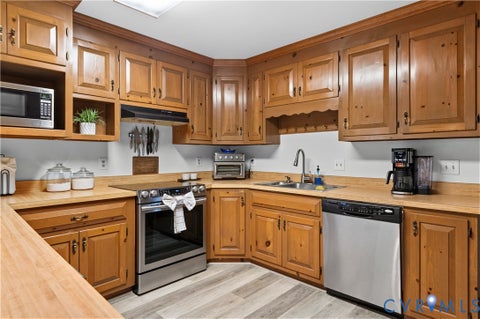 Tiny photo for 3109 Ismet Court, Glen Allen, VA 23060 (MLS # 2626162)