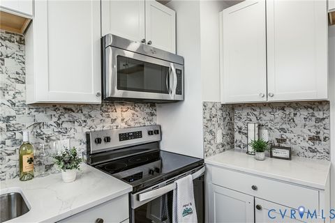 Tiny photo for 1100 E 16th Street, Richmond, VA 23224 (MLS # 2603123)