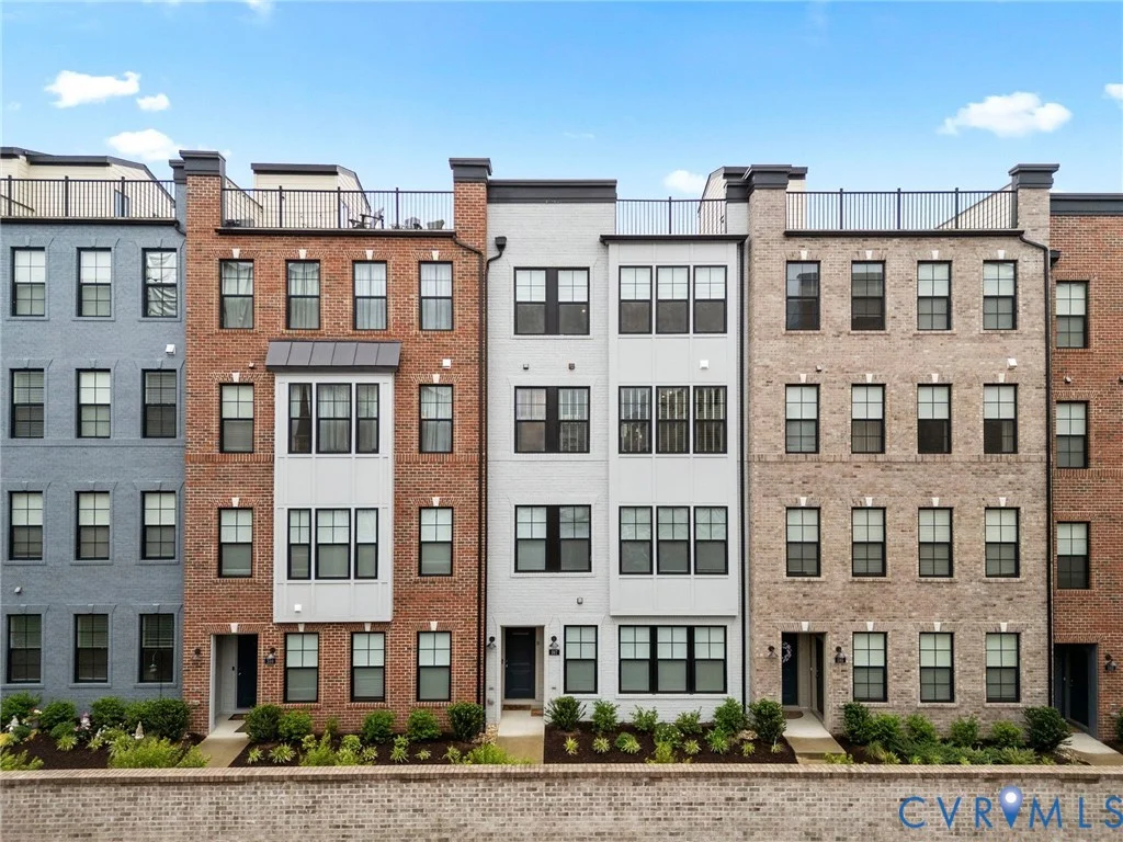597 Weaver Brook Walk Unit B