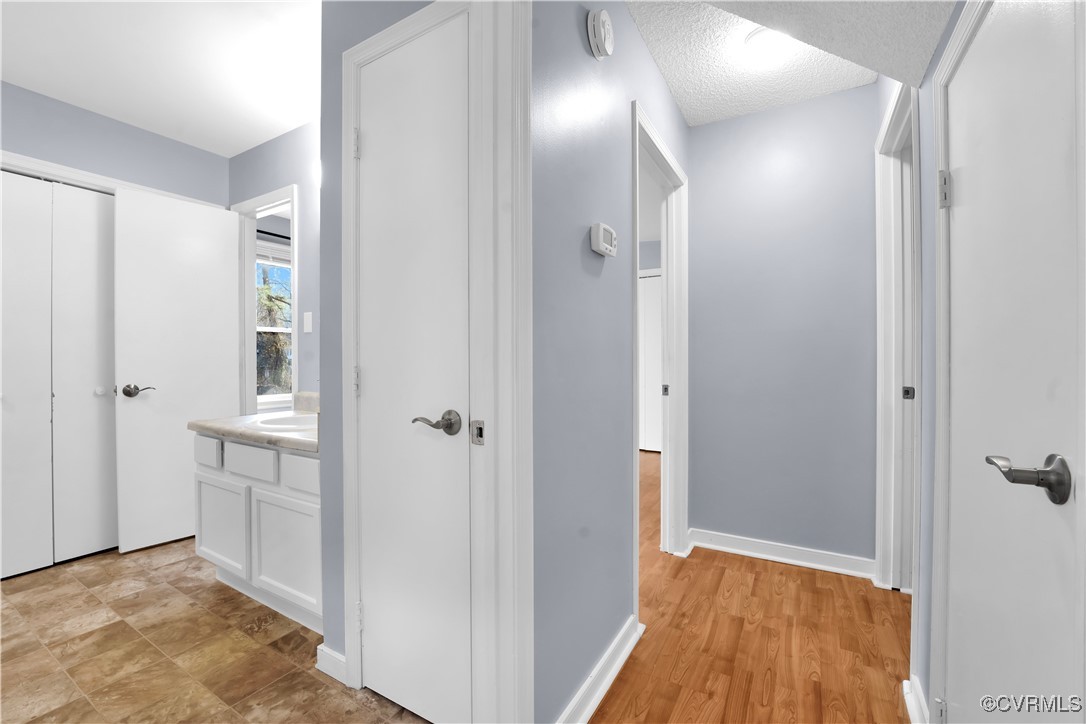 Midlothian / Genito Road, Virginia 23112, United States, 3 Bedrooms Bedrooms, ,2 BathroomsBathrooms,Residential,Pending,14558