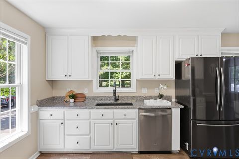 Tiny photo for 10419 Chesdin Park Turn, South Chesterfield, VA 23803 (MLS # 2611000)