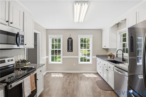Tiny photo for 10419 Chesdin Park Turn, South Chesterfield, VA 23803 (MLS # 2611000)