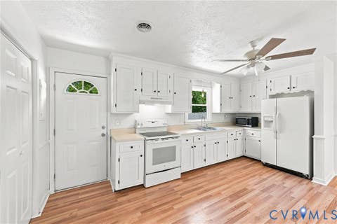 Tiny photo for 312 Knight Court, Highland Springs, VA 23223 (MLS # 2622270)