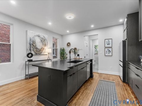 Tiny photo for 2905 W Grace Street, Richmond, VA 23221 (MLS # 2608872)