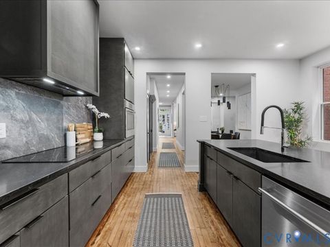 Tiny photo for 2905 W Grace Street, Richmond, VA 23221 (MLS # 2608872)