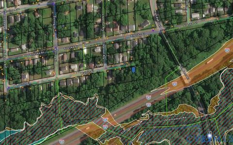 Tiny photo for 306 Walnut Street, Petersburg, VA 23803 (MLS # 2602539)