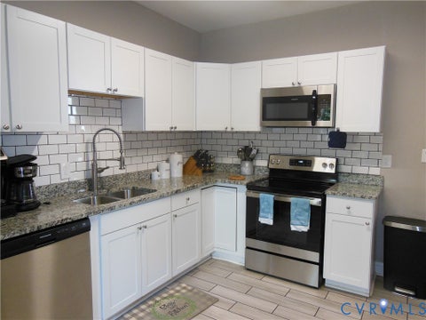Tiny photo for 109 Yancey Street, Richmond, VA 23222 (MLS # 2625316)