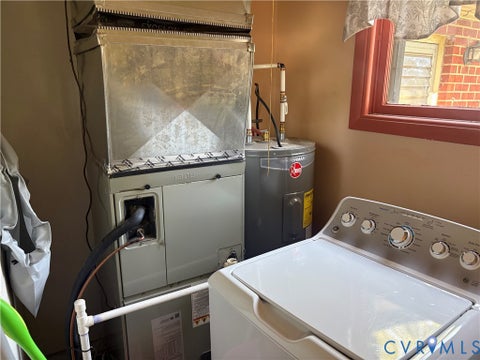 Tiny photo for 2443 Tignor Road, Richmond, VA 23224 (MLS # 2622923)