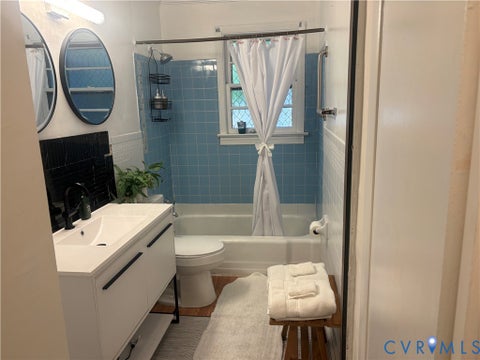 Tiny photo for 2443 Tignor Road, Richmond, VA 23224 (MLS # 2622923)