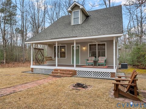 Tiny photo for 338 River Drive, King & Queen, VA 23085 (MLS # 2600010)