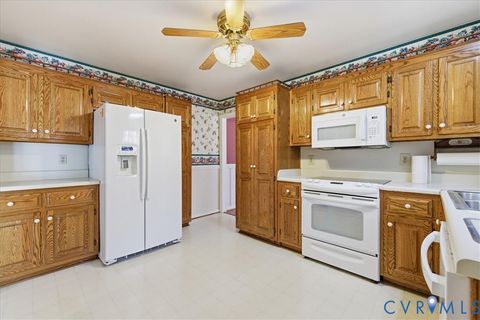 Tiny photo for 122 Hampton Drive, Colonial Heights, VA 23834 (MLS # 2601554)
