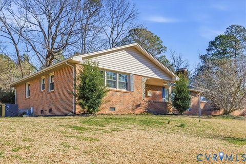 Tiny photo for 122 Hampton Drive, Colonial Heights, VA 23834 (MLS # 2601554)