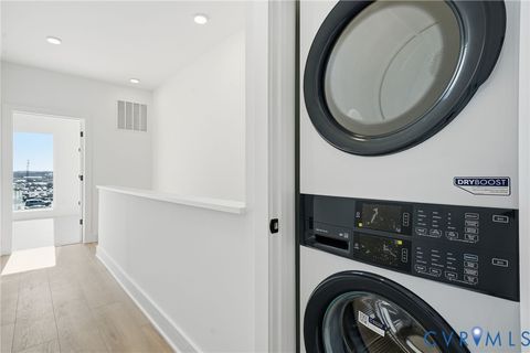 Tiny photo for 608 Decatur Street, Richmond, VA 23224 (MLS # 2606033)