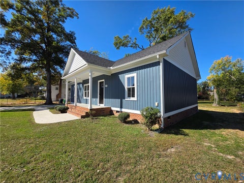 Tiny photo for 3005 Portsmouth Street, Hopewell, VA 23860 (MLS # 2629312)