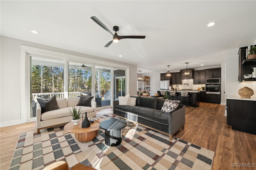 8590 Leanne Lane