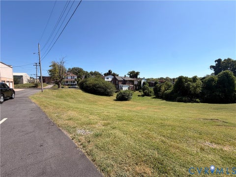 Tiny photo for 33 Dunlap Street, Martinsville, VA 24112 (MLS # 2626825)