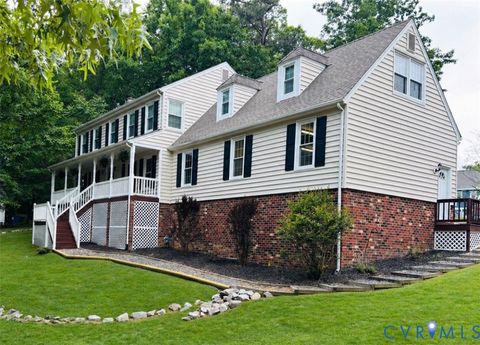 Photo of 700 Dove Path Lane, Chester, VA 23834 (MLS # 2611030)