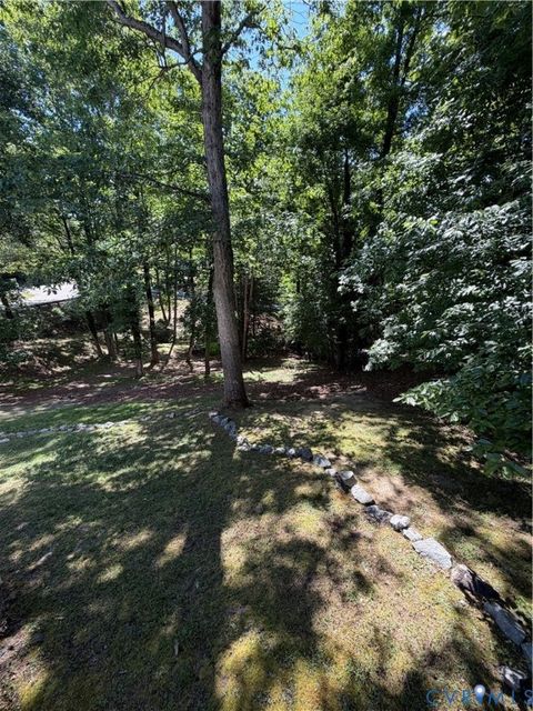 Tiny photo for 700 Dove Path Lane, Chester, VA 23834 (MLS # 2611030)