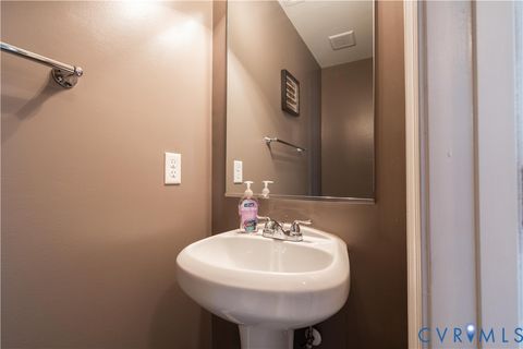 Tiny photo for 5077 Warwick Road, Richmond, VA 23224 (MLS # 2533340)