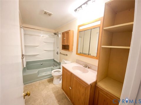 Tiny photo for 79 Jefferson Drive, Palmyra, VA 22963 (MLS # 2619660)