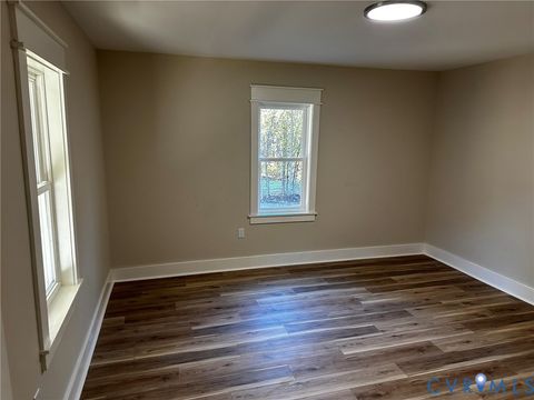 Tiny photo for 595 Liberty Road, Alberta, VA 23821 (MLS # 2529081)