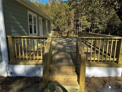 Tiny photo for 595 Liberty Road, Alberta, VA 23821 (MLS # 2529081)