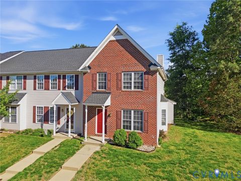 Photo of 6157 Thicket Run Way, Mechanicsville, VA 23111 (MLS # 2611035)
