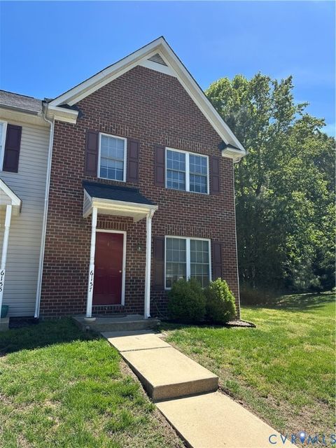 Photo of 6157 Thicket Run Way, Mechanicsville, VA 23111 (MLS # 2611035)