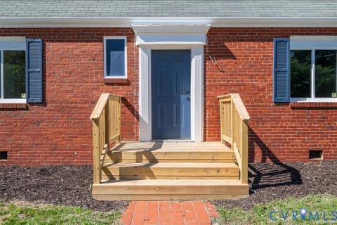 Tiny photo for 2115 Newbourne Street, Richmond, VA 23223 (MLS # 2622073)
