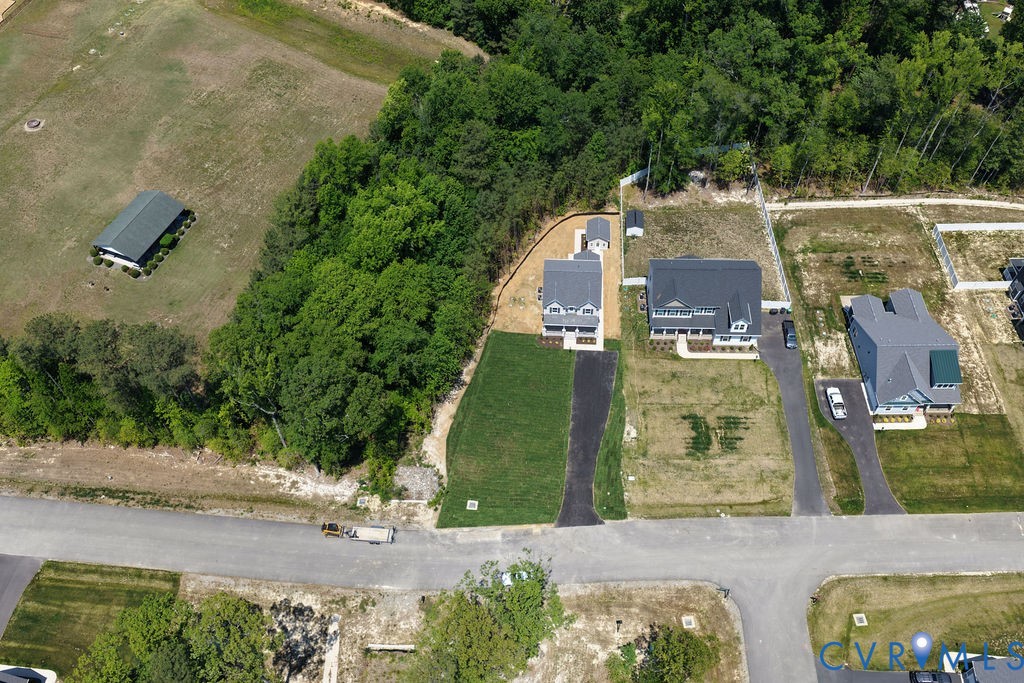 8590 Leanne Lane