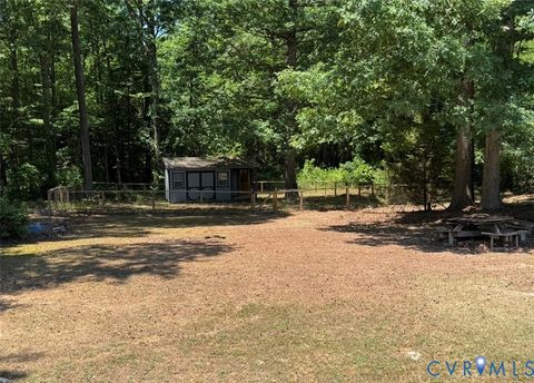 Tiny photo for 371 Horseshoe Road RD, Jarratt, VA 23867 (MLS # 2614011)