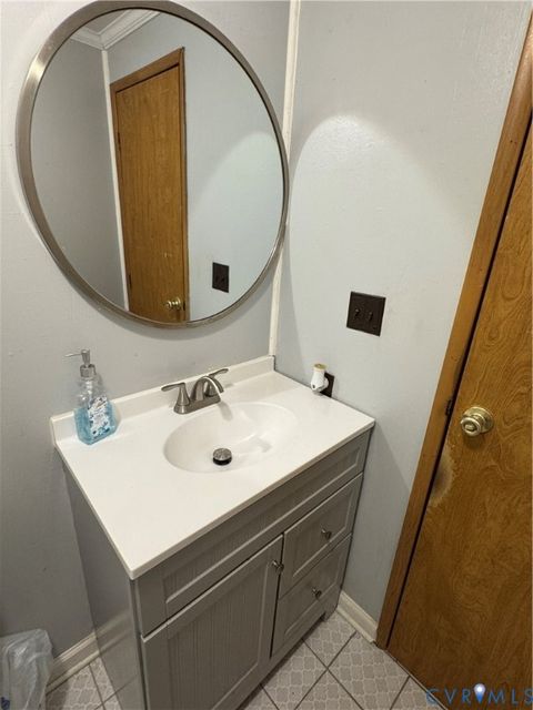 Tiny photo for 371 Horseshoe Road RD, Jarratt, VA 23867 (MLS # 2614011)