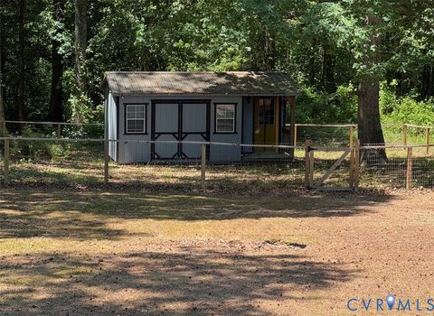 Tiny photo for 371 Horseshoe Road RD, Jarratt, VA 23867 (MLS # 2614011)