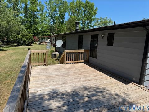 Tiny photo for 371 Horseshoe Road RD, Jarratt, VA 23867 (MLS # 2614011)