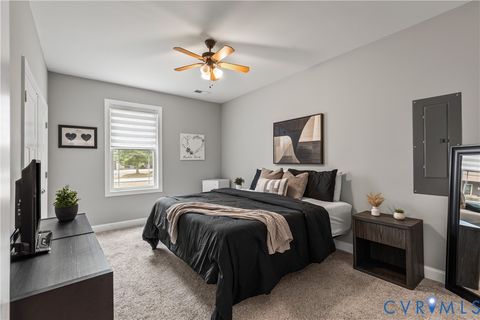 Tiny photo for 418 Lincoln Avenue #B, Jarratt, VA 23867 (MLS # 2611458)