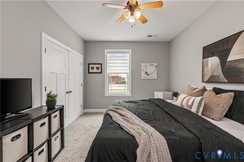 Tiny photo for 418 Lincoln Avenue #B, Jarratt, VA 23867 (MLS # 2611458)