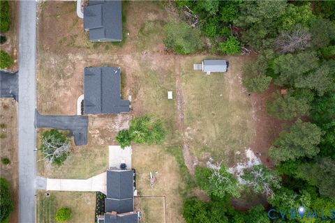 Tiny photo for 418 Lincoln Avenue #B, Jarratt, VA 23867 (MLS # 2611458)