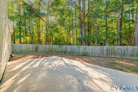 Tiny photo for 10904 Sweetgum Lane, Disputanta, VA 23842 (MLS # 2529180)