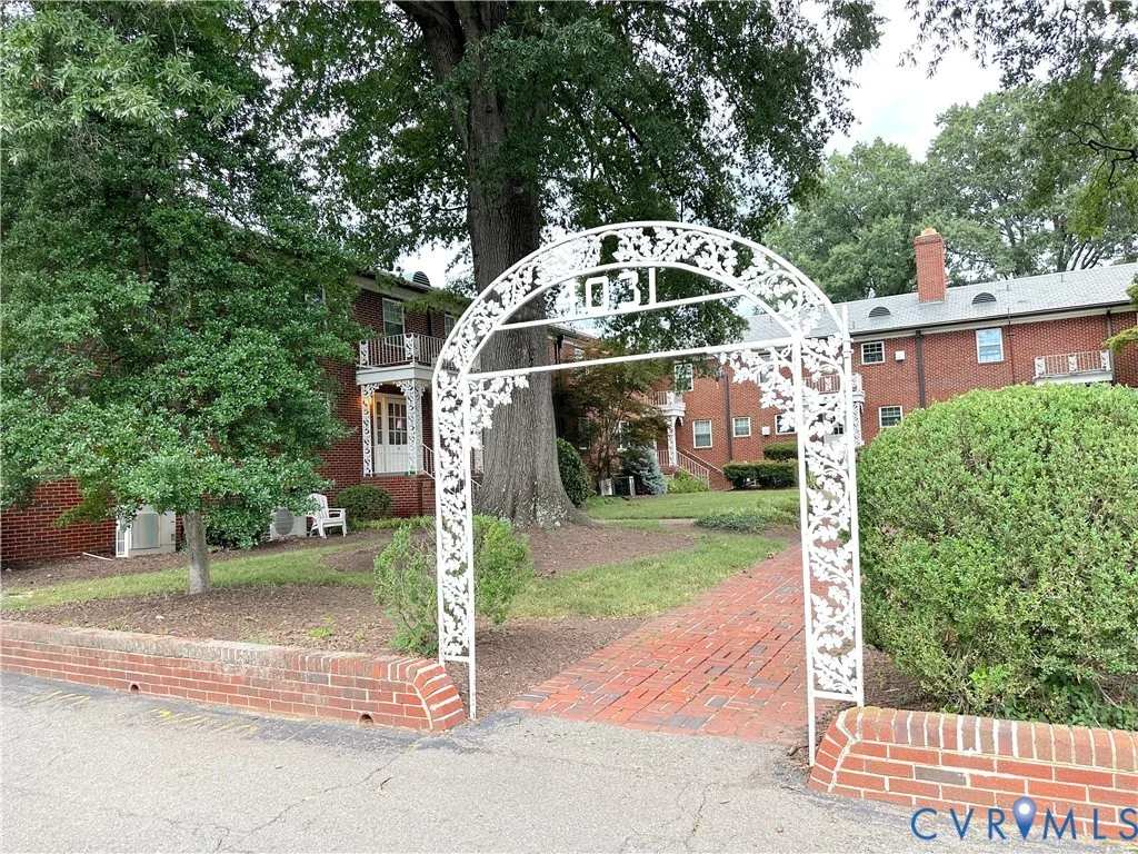 4031 Sharon Court Unit U24
