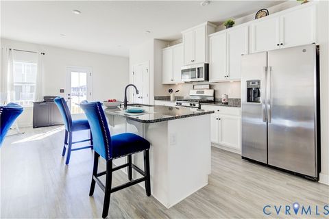 Tiny photo for 100 Spring Grove Way, Smithfield, VA 23430 (MLS # 2531758)