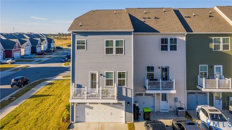 Tiny photo for 100 Spring Grove Way, Smithfield, VA 23430 (MLS # 2531758)