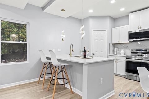 Tiny photo for 403 St Matthew Street, Petersburg, VA 23803 (MLS # 2530250)