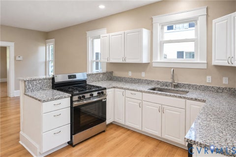 Tiny photo for 110 N 15th Avenue, Hopewell, VA 23860 (MLS # 2626619)