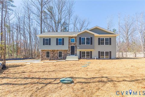 Tiny photo for 109 Needwood Drive, Ruther Glen, VA 22546 (MLS # 2606063)