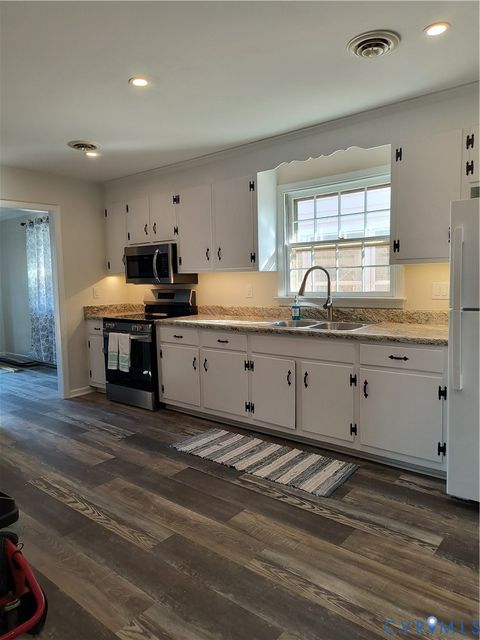 Tiny photo for 9913 Graves Road Rd, Petersburg, VA 23803 (MLS # 2604310)