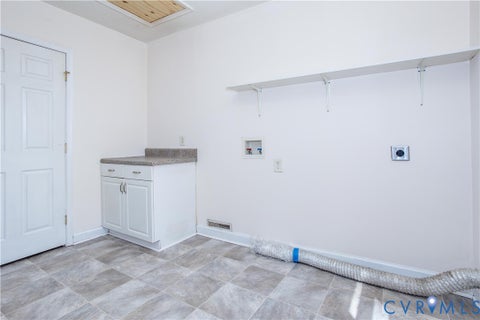 Tiny photo for 504 Miles Avenue, Hopewell, VA 23860 (MLS # 2624451)
