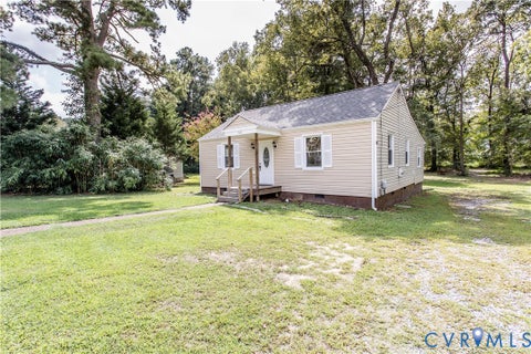 Tiny photo for 504 Miles Avenue, Hopewell, VA 23860 (MLS # 2624451)