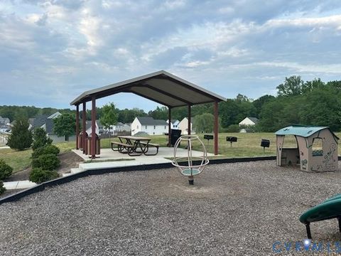 Tiny photo for 2955 Lookout Lane, North Prince George, VA 23860 (MLS # 2610825)