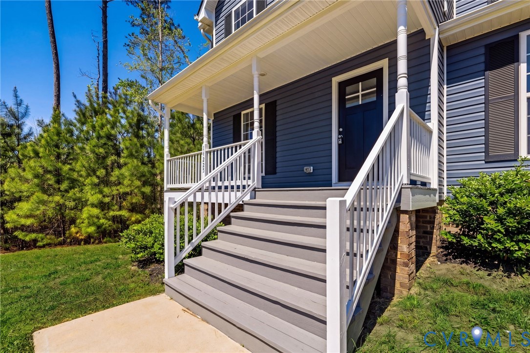 14225 Laketree Drive