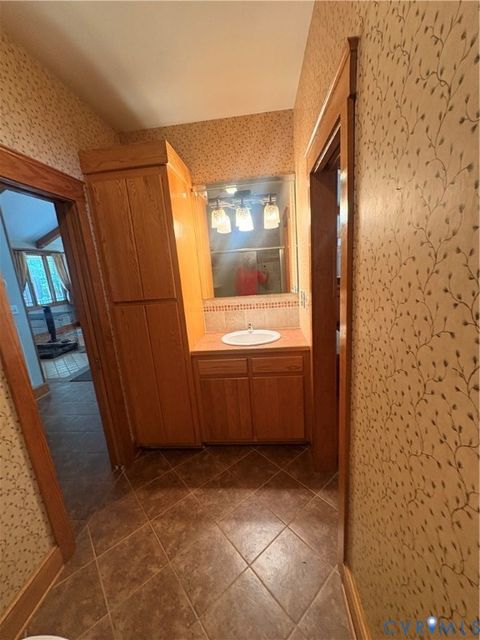 Tiny photo for 4215 Newville Road, Waverly, VA 23890 (MLS # 2617926)